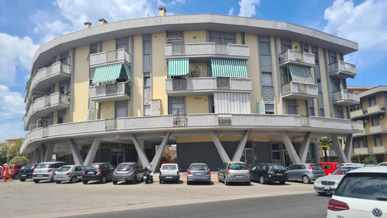 L'Angolo Di Roby Termoli Exterior photo