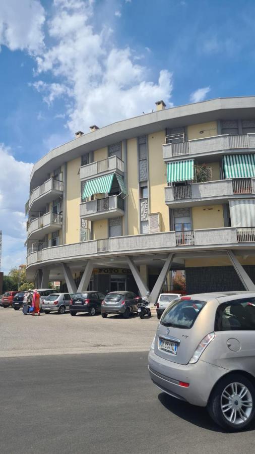 L'Angolo Di Roby Termoli Exterior photo